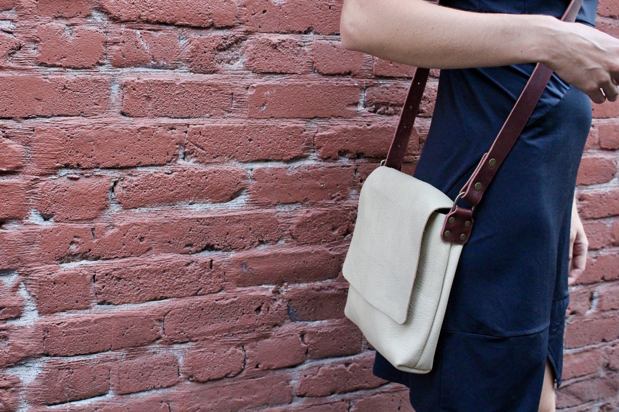 Stoko Leather crossbody